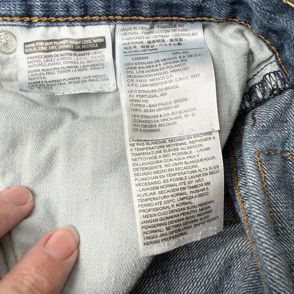 Levis levi 569